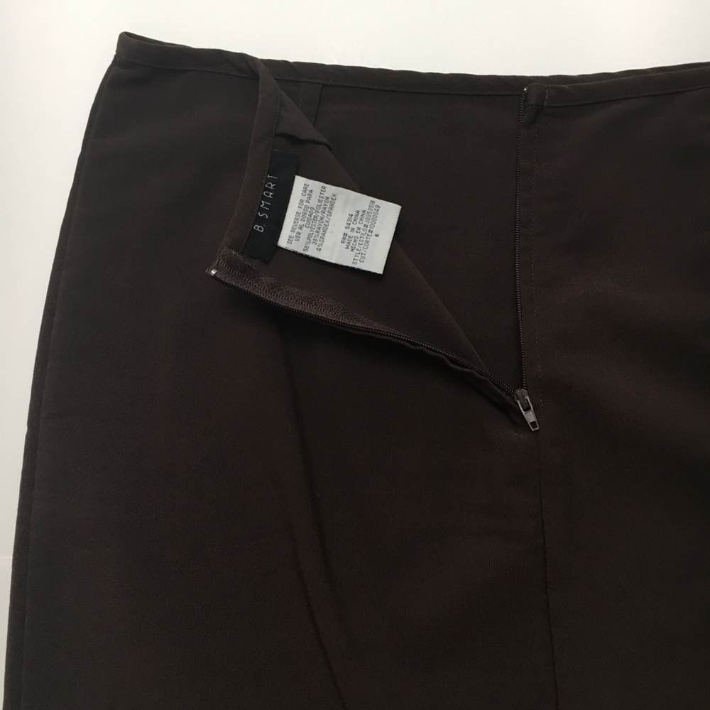 B. Smart 2-pc Brown Skirt Suit, sz 6 - Picture 6 of 7